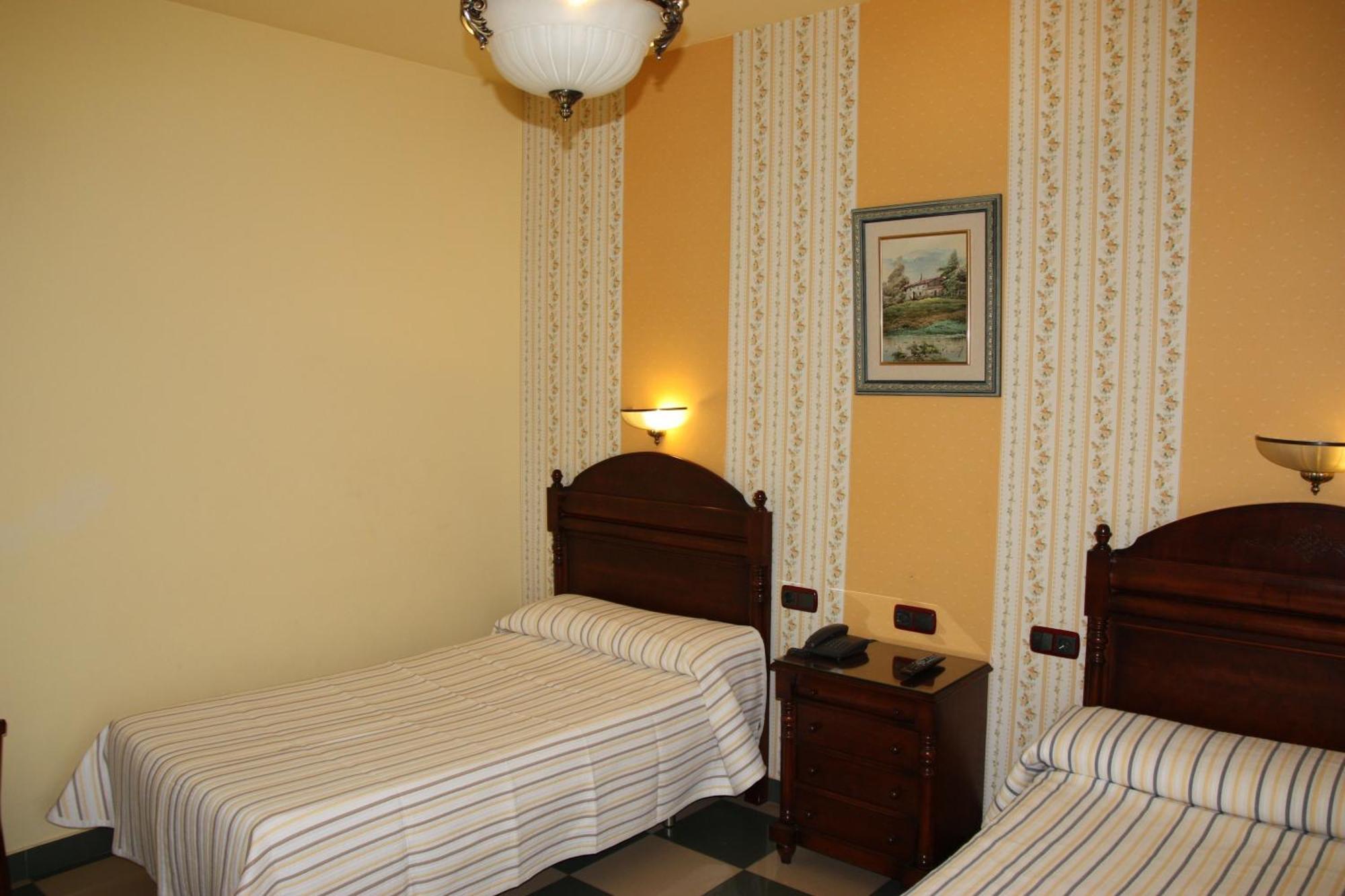 Hotel Frijon Aceuchal Εξωτερικό φωτογραφία