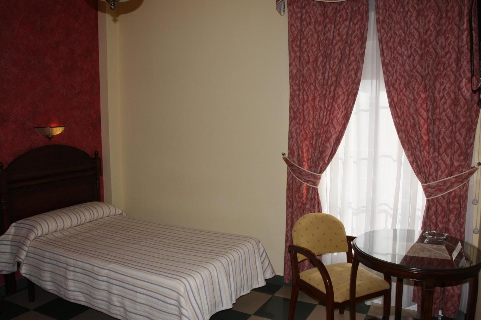 Hotel Frijon Aceuchal Εξωτερικό φωτογραφία