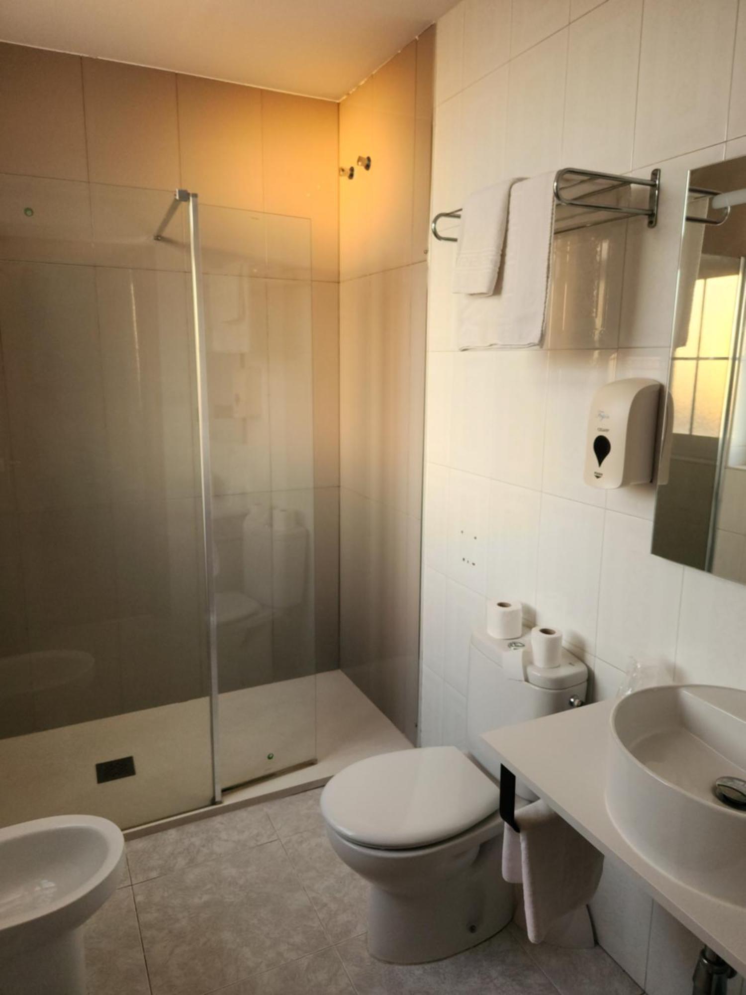 Hotel Frijon Aceuchal Εξωτερικό φωτογραφία
