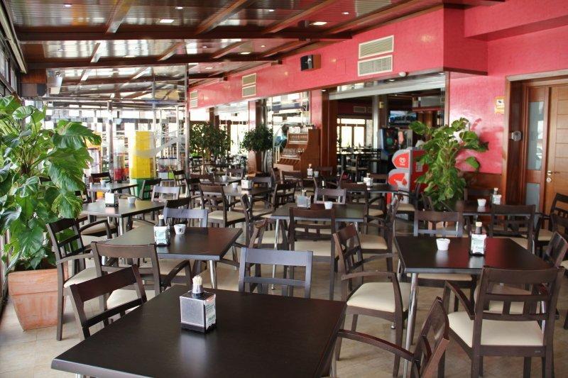 Hotel Frijon Aceuchal Εξωτερικό φωτογραφία
