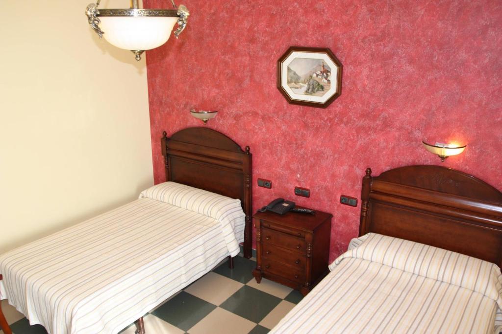 Hotel Frijon Aceuchal Δωμάτιο φωτογραφία