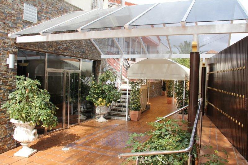 Hotel Frijon Aceuchal Εξωτερικό φωτογραφία